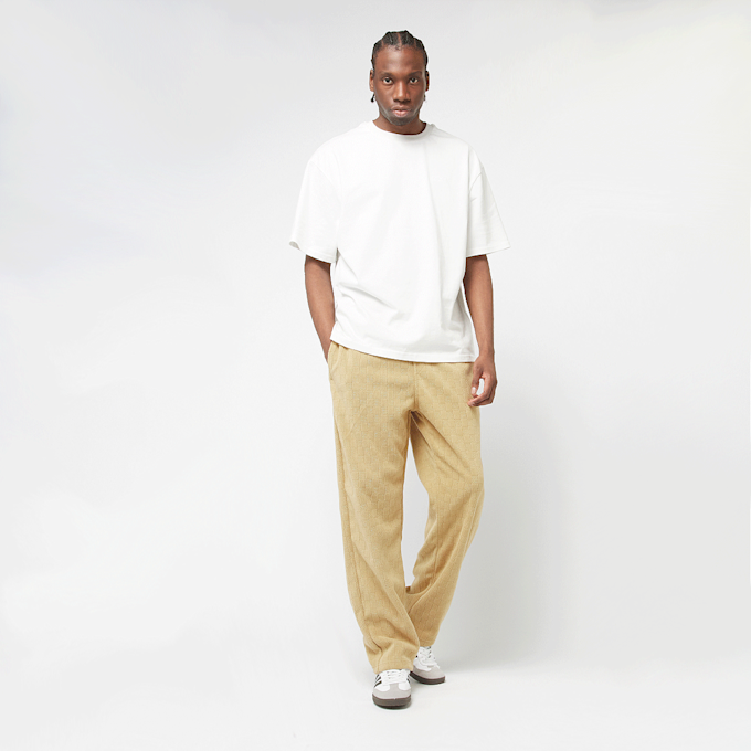 Urban Classics Jacquard Velvet Wide Sweatpants beż 46786 4