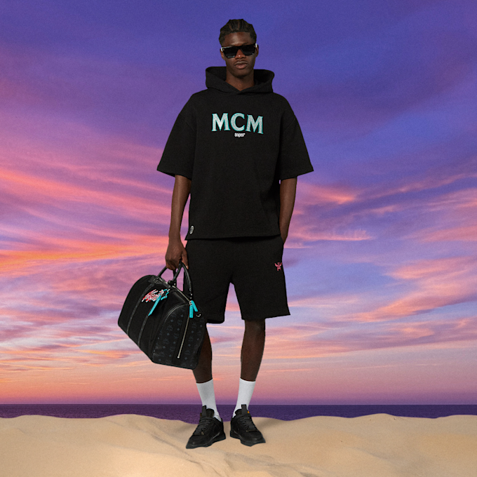 MCM x SNIPES Miami Club Half Sleeve Hoodie preto 47059 6