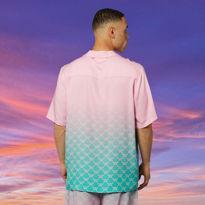 MCM x SNIPES Gradient Resort Shirt rosa 47068 2