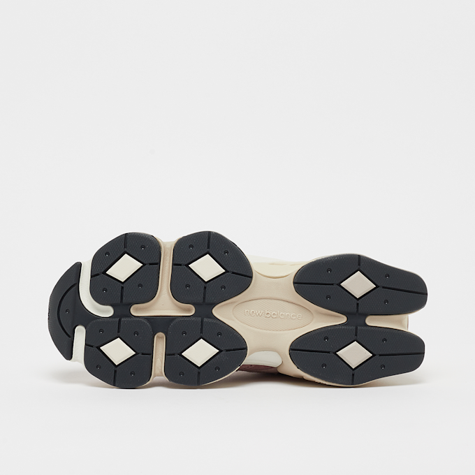 New Balance 9060 rot 47298 4