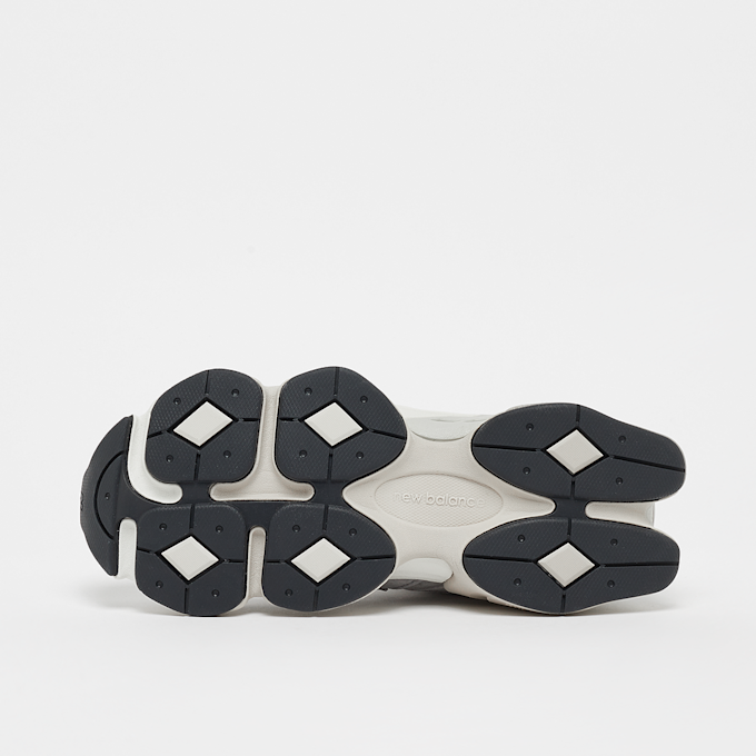 New Balance 9060 szary 47299 4