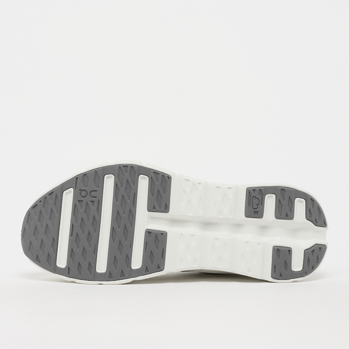 On Cloudtilt biały 47395 4