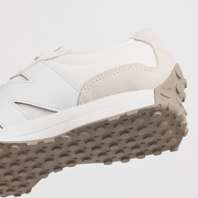 New Balance 327 (GS) bež 47533 7