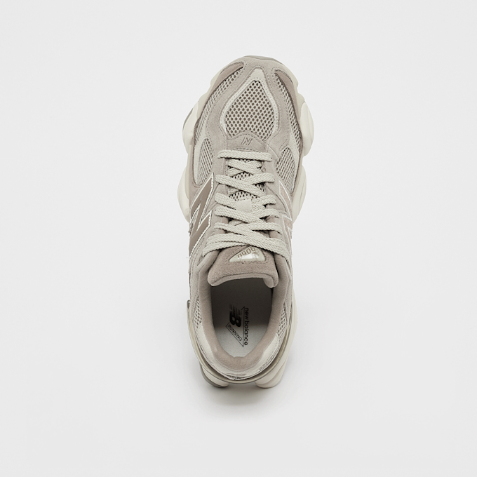 New Balance 9060 marrone 47532 5