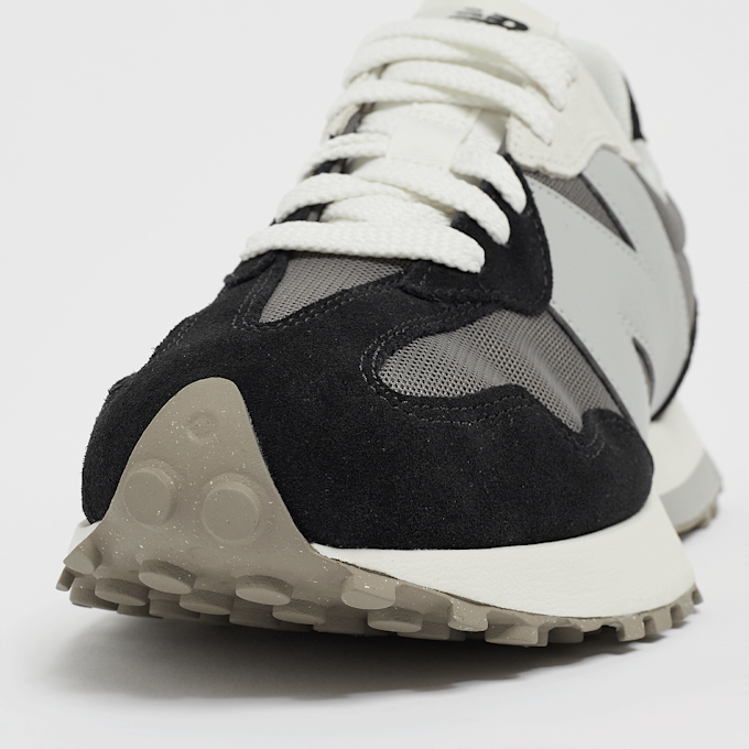 New Balance 327 negro 47602 6