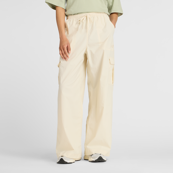 New Balance Woven Cargo Pants beż 47713 1