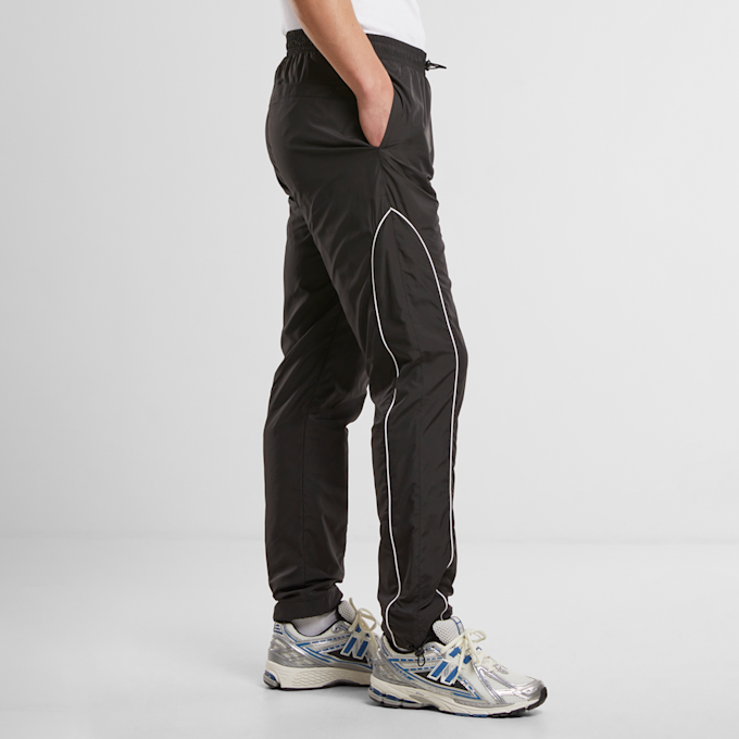 Urban Classics Piped Panel Trackpants noir 47781 4