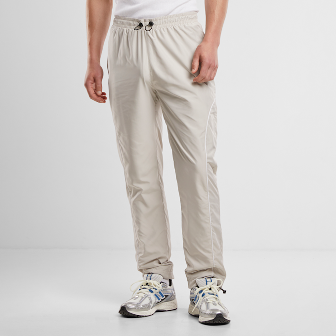 Urban Classics Piped Panel Trackpants beige 47783 1