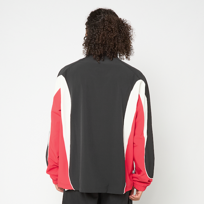 New Balance In Game Woven Track Jacket schwarz 47802 2