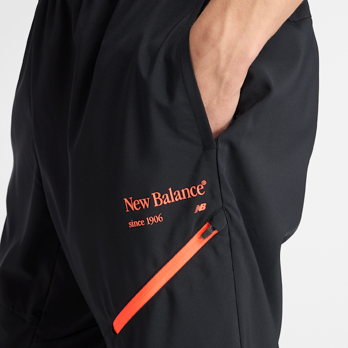 New Balance Reimagined Woven Jogger zwart 47804 4