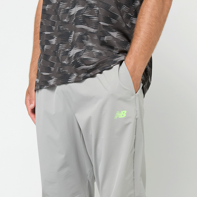 New Balance Tenacity Stretch Woven Pant grau 47807 3