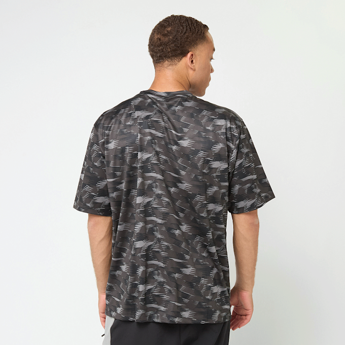 New Balance All-Over-Print Polytee negro 47818 2