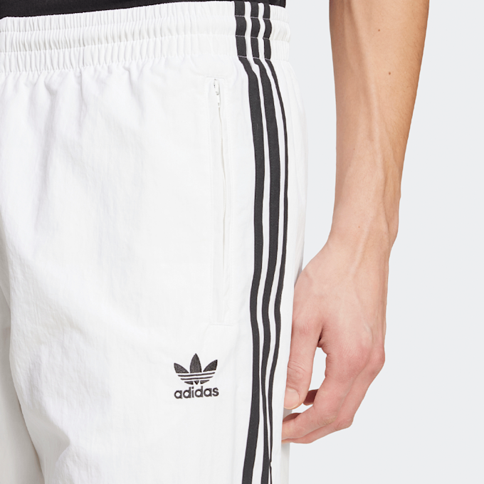 adidas Originals Spodnie treningowe adicolor Firebird biały 48010 3