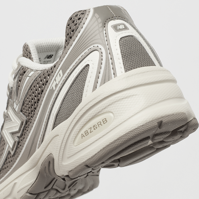 New Balance 740 (GS) grau 48002 7