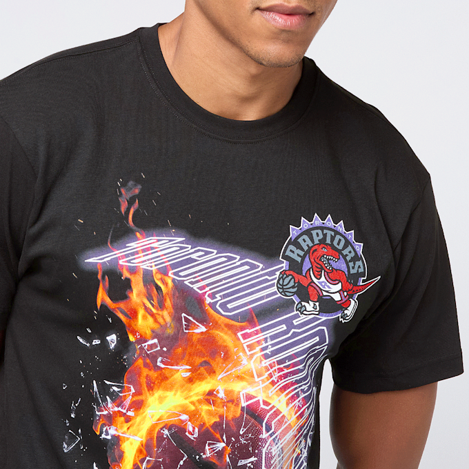 Mitchell & Ness NBA Toronto Raptors HWC Blaze Graphic Tee negro 48170 3