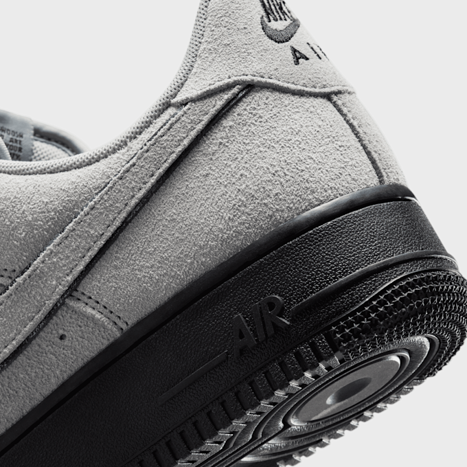 Nike Air Force 1`07 LV8 grau 48548 8
