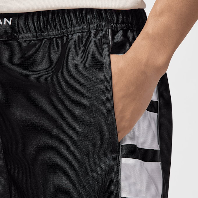 Jordan Brooklyn Cat Scratch Shorts crna 48702 4