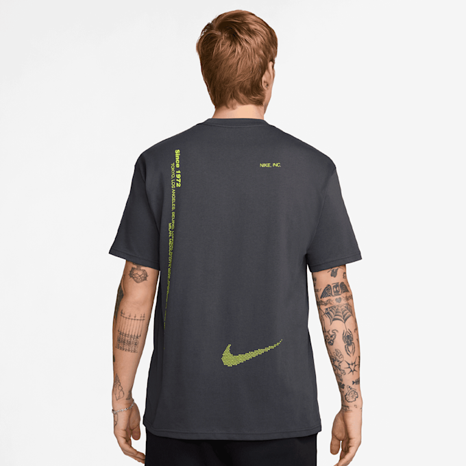 Nike   Sportswear Tee M90 Swoosh Sport szary 48732 2
