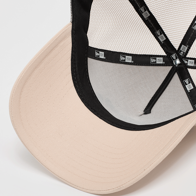 New Era Female A-Frame Trucker City New Era różowy 49328 3