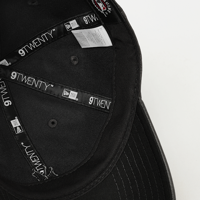 New Era FEMALE 9TWENTY Tonal PU New York Yankees noir 49331 3