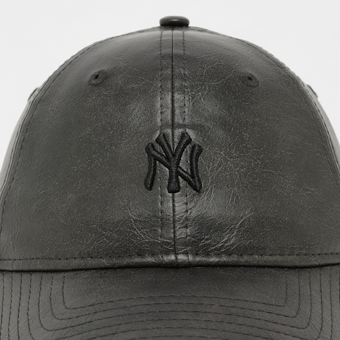 New Era FEMALE 9TWENTY Tonal PU New York Yankees preto 49331 4