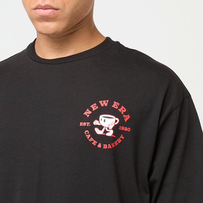 New Era Oversized Graphic Tee czarny 49734 3
