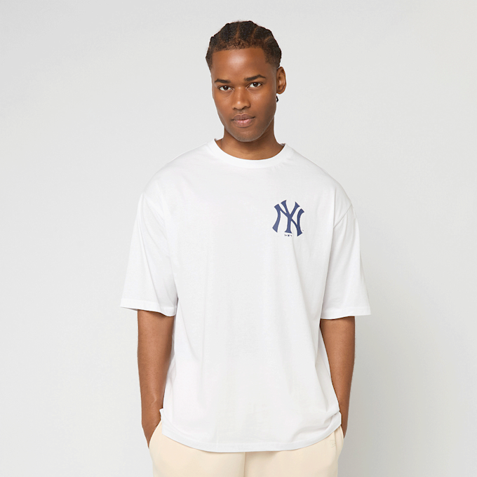 New Era MLB Food Graphic Oversized Tee New York Yankees blanco 49740 2