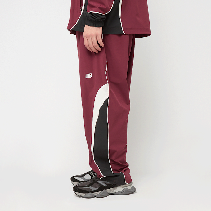 New Balance In Game Woven Trackpant rouge 49869 4