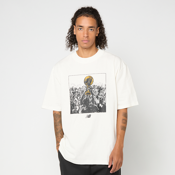 New Balance Hoops Championship Graphic T-Shirt blanco 49876 1