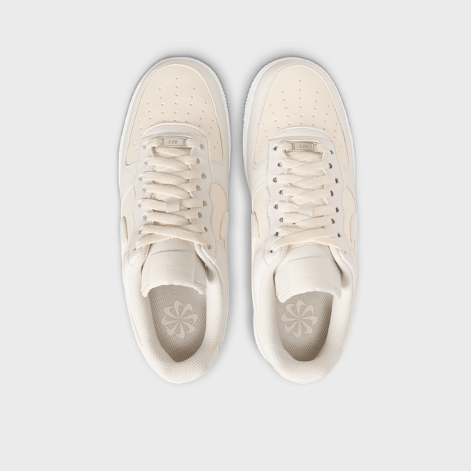 Nike WMNS Air Force 1 '07 Next Nature beż 61364 6