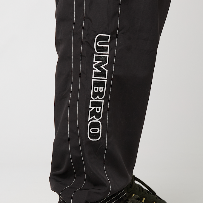Umbro Relaxed Track Pants negro 84429 7