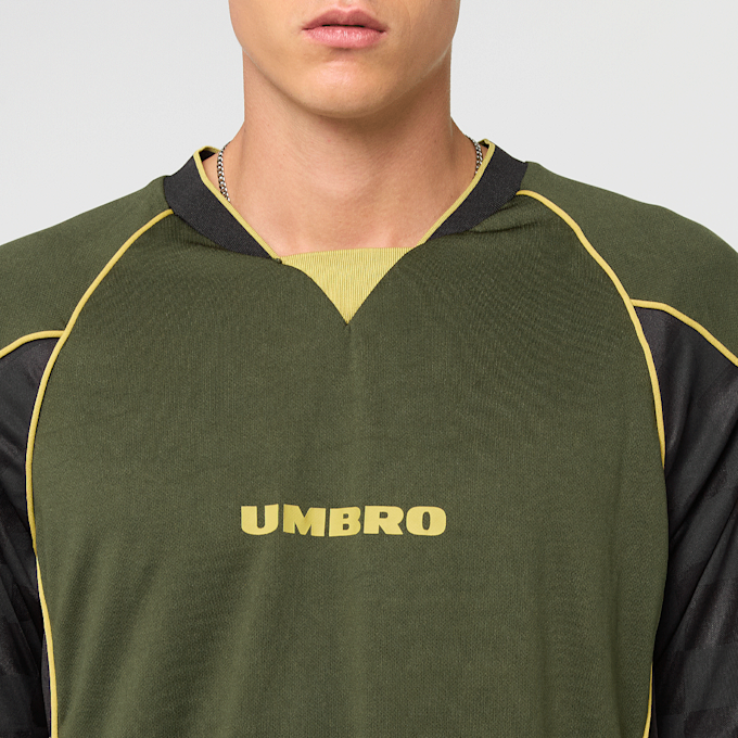 Umbro Panelled Raglan Shirt verde 84437 3