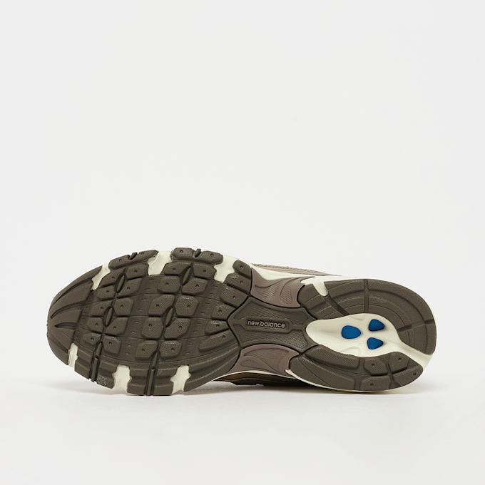 New Balance 740 zlatna 91137 4