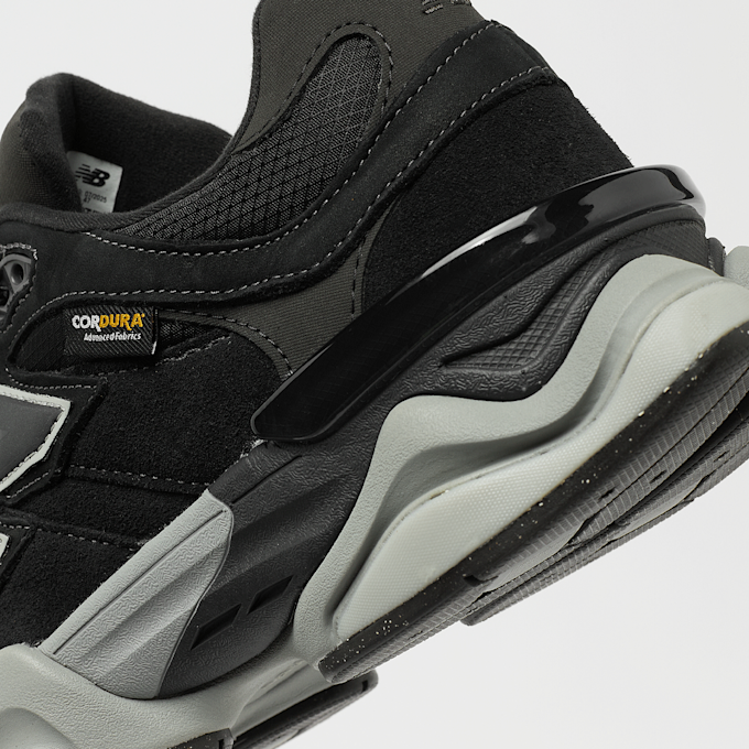 New Balance 9060 preto 91166 7