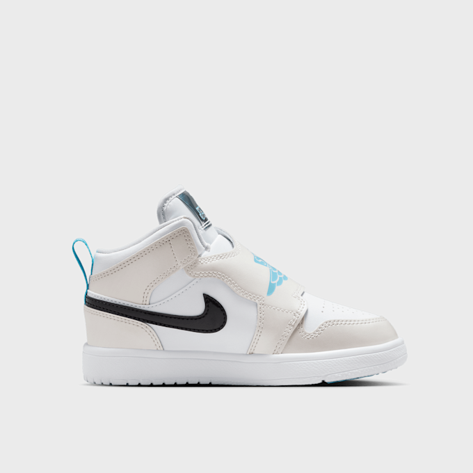 Jordan Sky Jordan 1 black/white/medium olive branco 91765 2