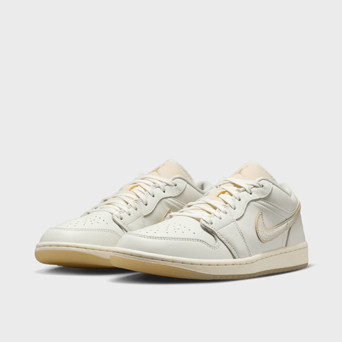 Jordan WMNS Air Jordan 1 Low SE bege 91859 3