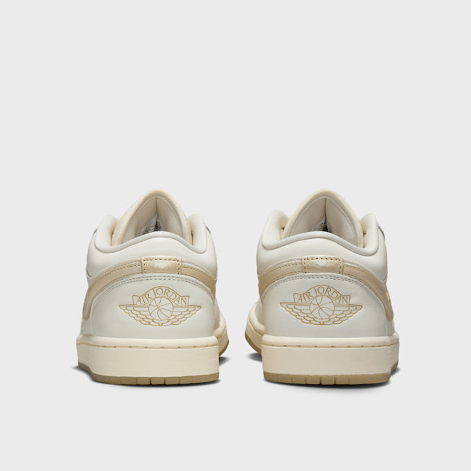 Jordan WMNS Air Jordan 1 Low SE bege 91859 4