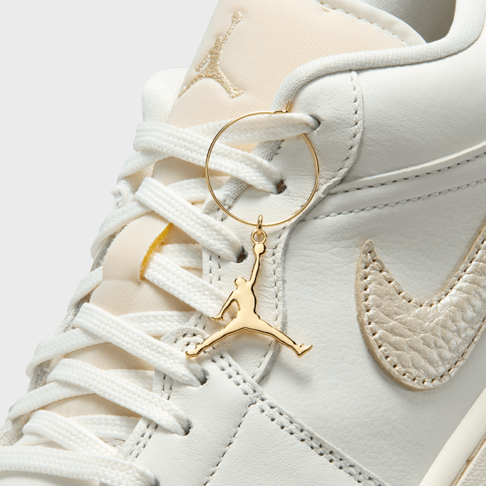 Jordan WMNS Air Jordan 1 Low SE bege 91859 8