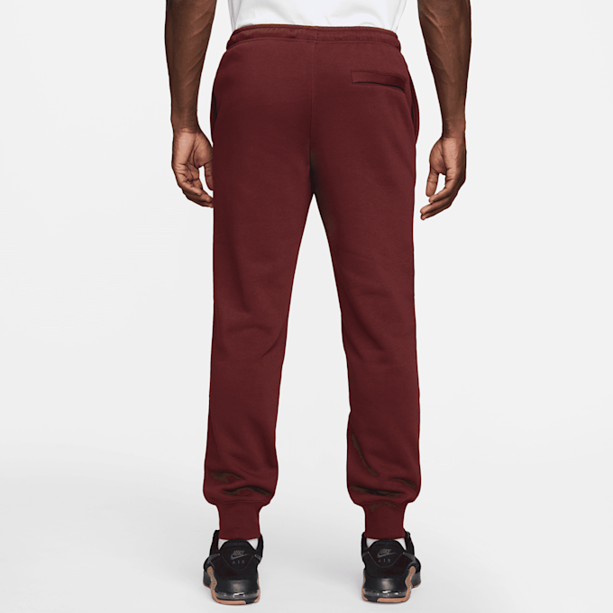 Nike Club Joggers rouge 91848 2