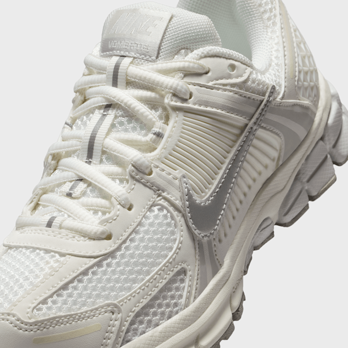 Nike Vomero 5 (GS) beż 92038 7
