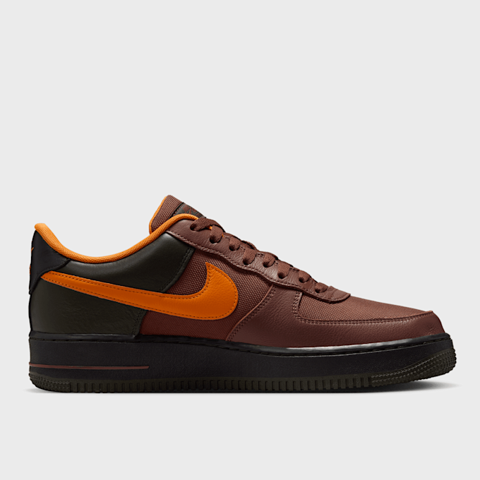 Nike Air Force 1 GORE-TEX castanho 92070 2