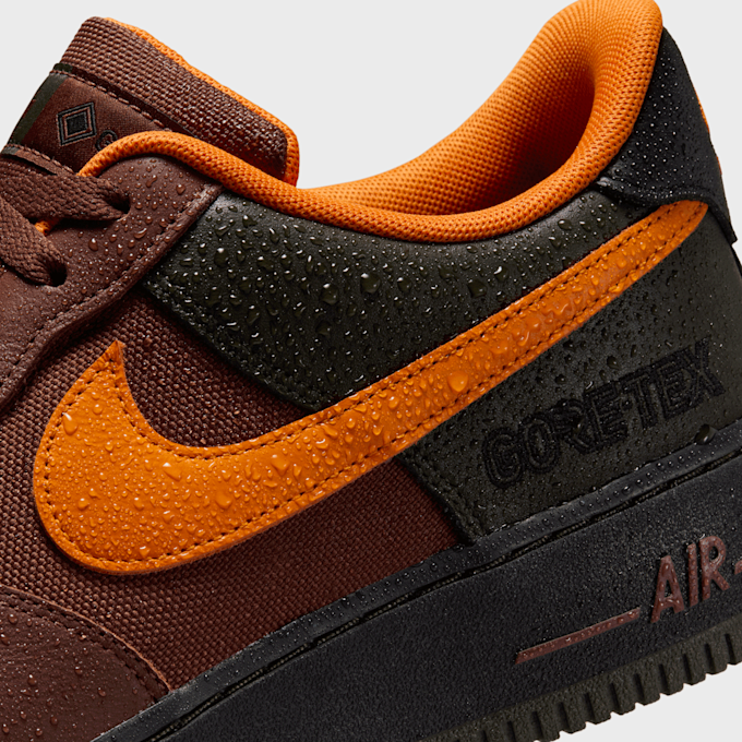 Nike Air Force 1 GORE-TEX castanho 92070 9