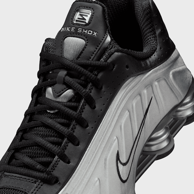 Nike Shox R4 czarny 92078 7