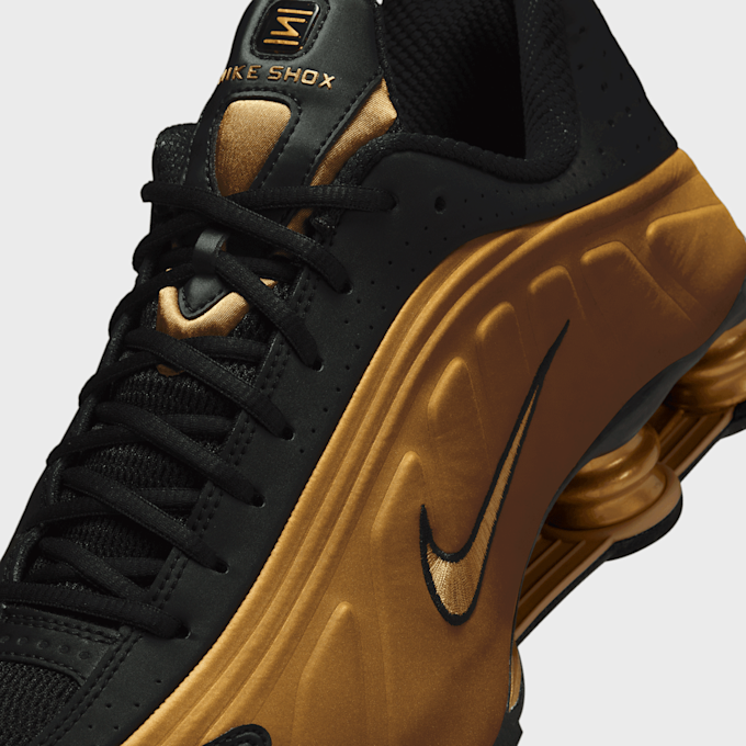 Nike Shox R4 noir 92075 7