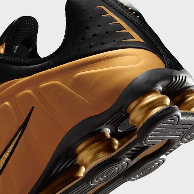 Nike Shox R4 noir 92075 8