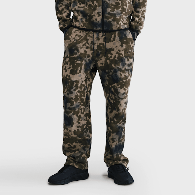 Nike Tech Fleece Open-Hem Camo Pants camuflaje 92150 1