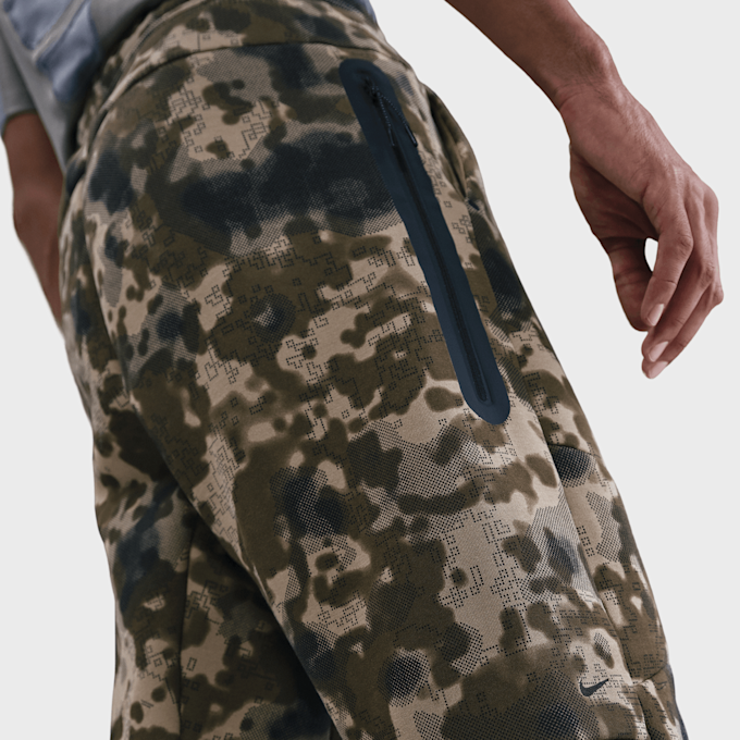 Nike Tech Fleece Open-Hem Camo Pants camouflage 92150 4