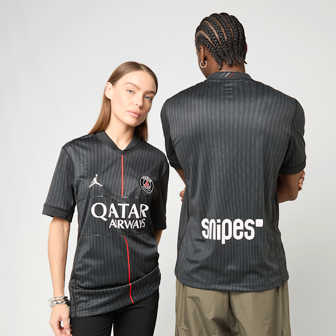 Jordan PSG Jordan Fourth Stadium 2025/26 preto 92215 1