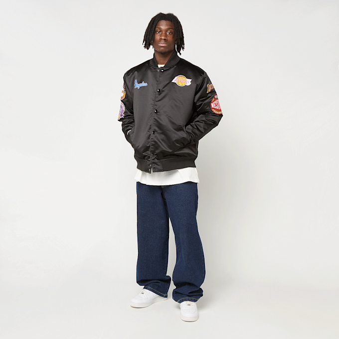 Mitchell & Ness Black Out Satin Jacket Los Angeles Lakers negro 92293 7