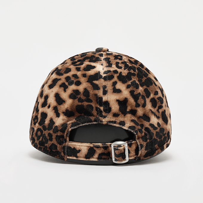 New Era FEMALE 9FORTY Leo Velour MLB New York Yankees brun 92967 2